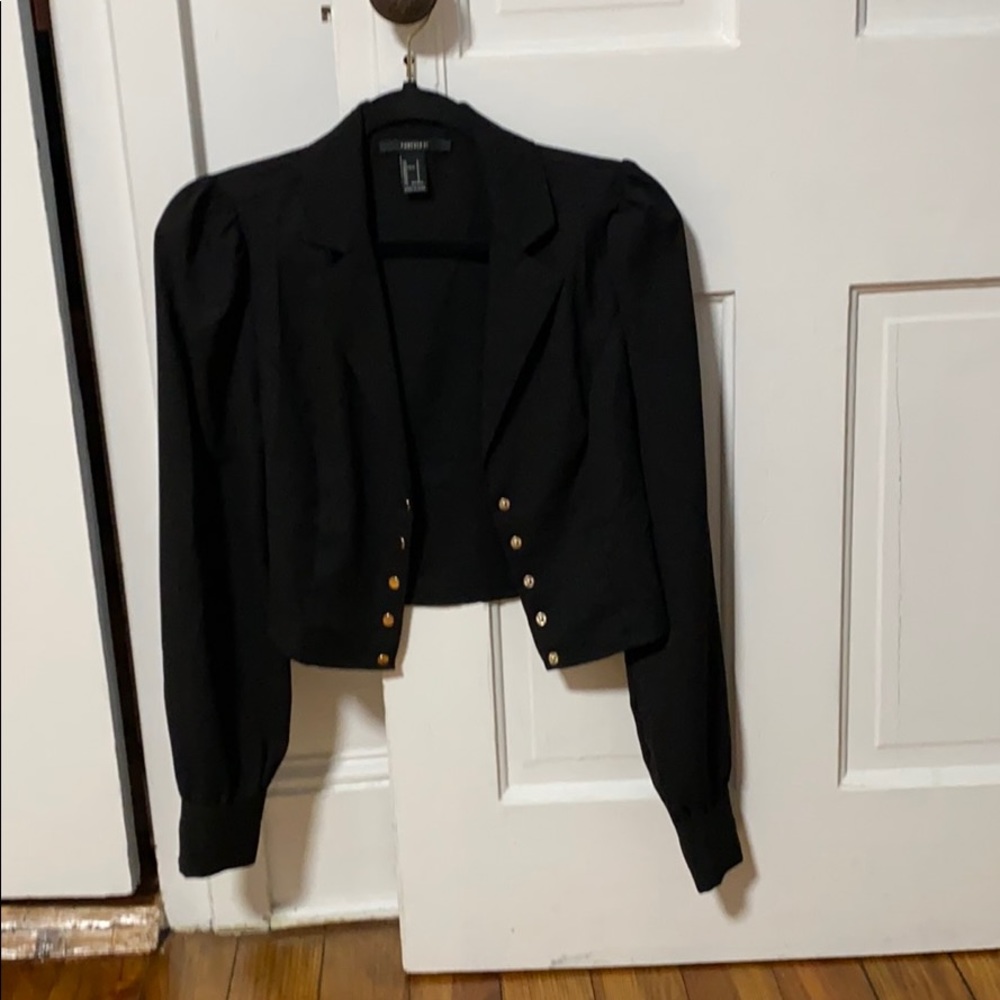 Black crop blazer